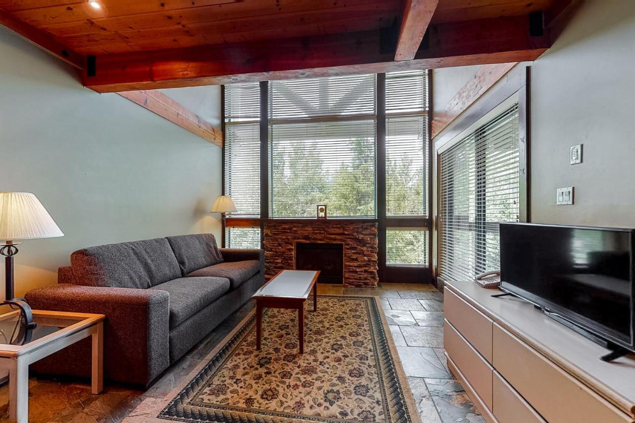 Greystone Lodge Уистлер Номер фото