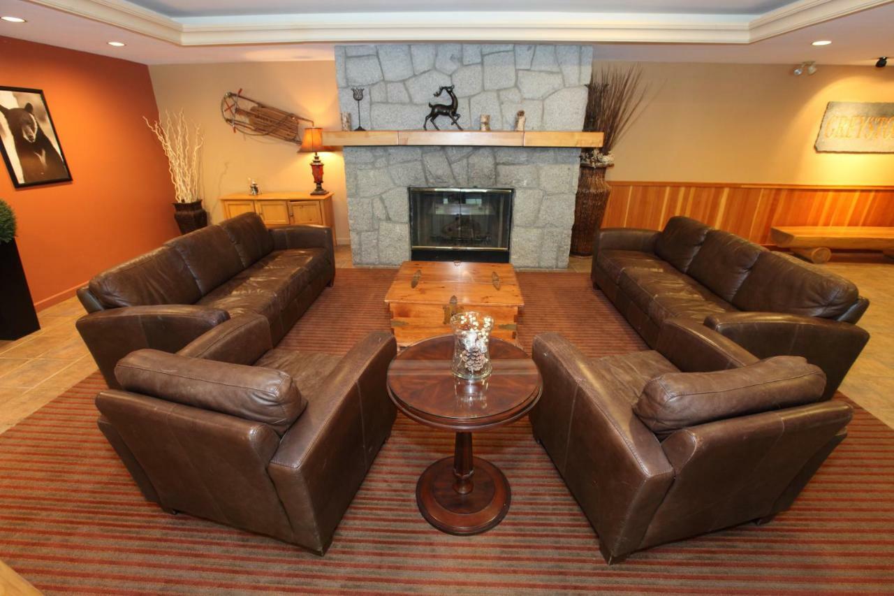 Greystone Lodge Уистлер Экстерьер фото